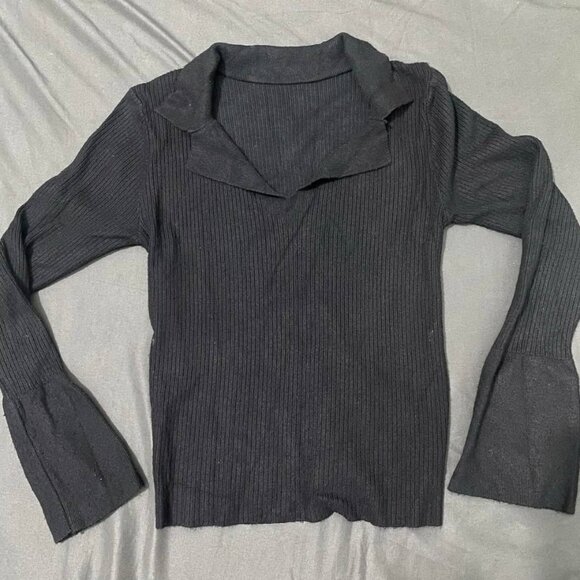 Tops - Black Ribbed Long Slevee Shirt